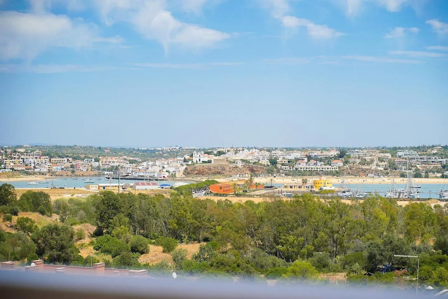 Stylish Apartment With View Portimao Portugal