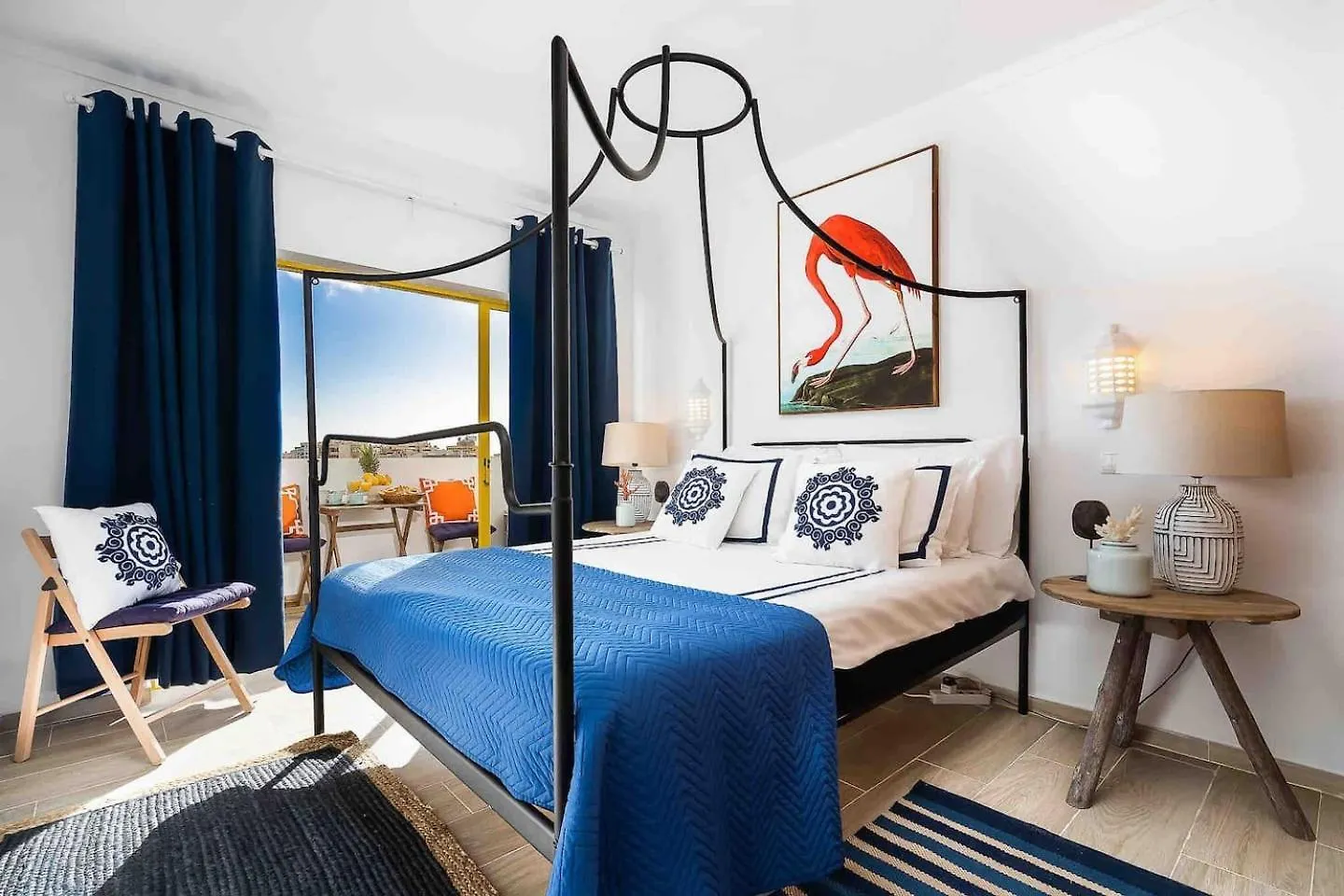 Stylish Apartment With View Portimao